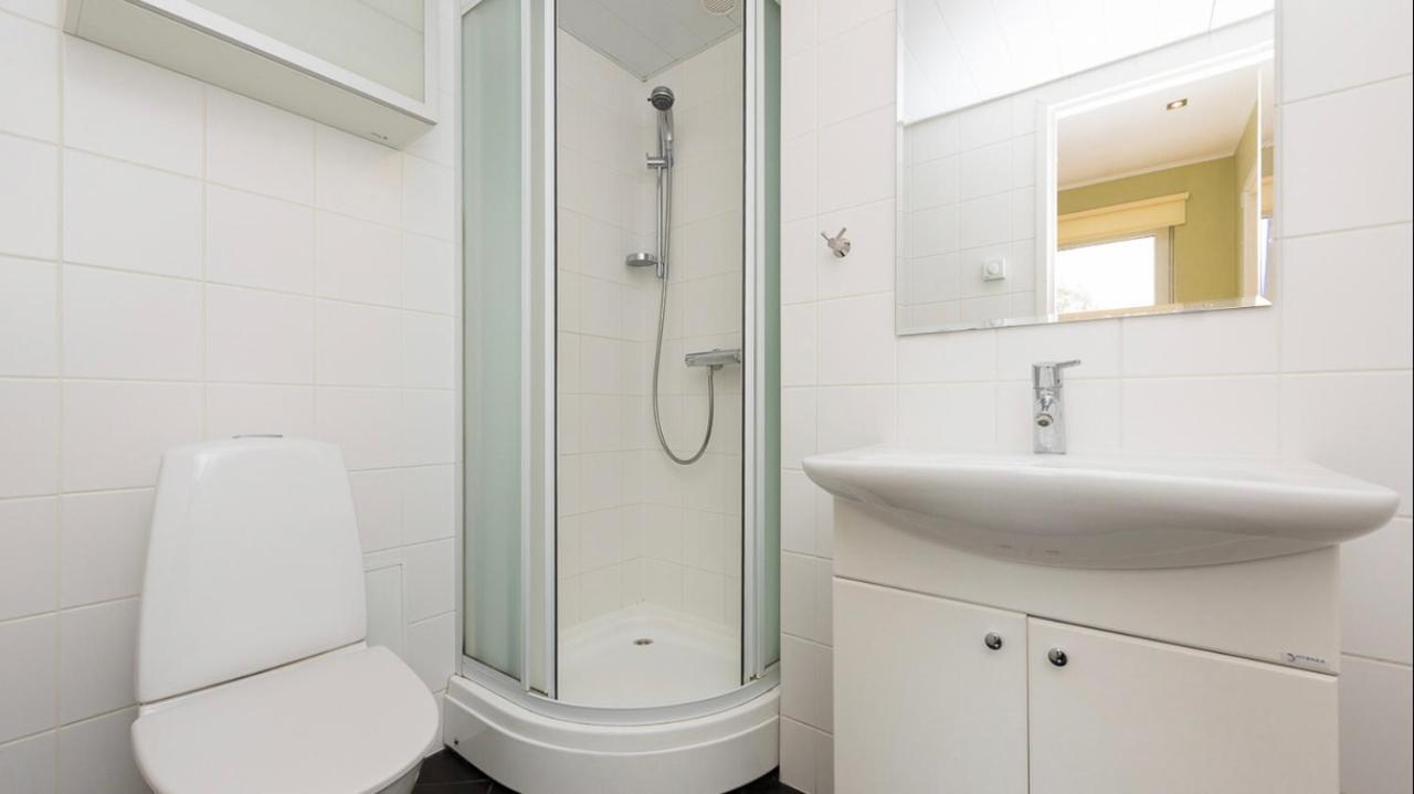 تالين Cozy City Penthouse Apartment, Free Parking المظهر الخارجي الصورة